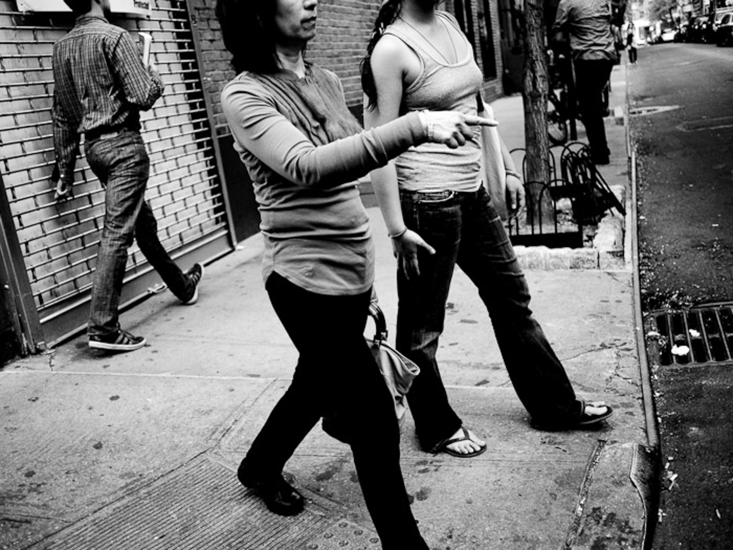 299214 3997824 new york city interactions women 2